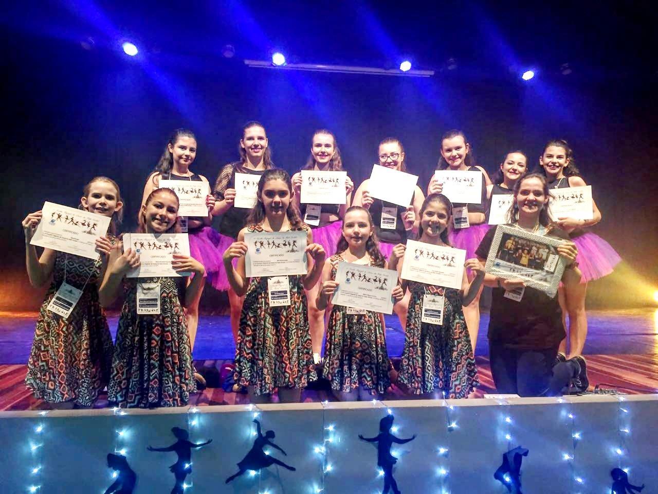 Alunas da IENH participam 9º Encontro Regional de Dança da Rede Sinodal de Educação