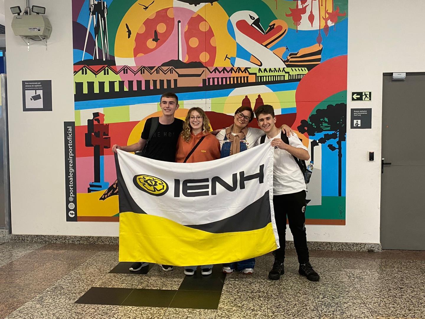 Alunos da IENH participam da Feira Cientec no Peru