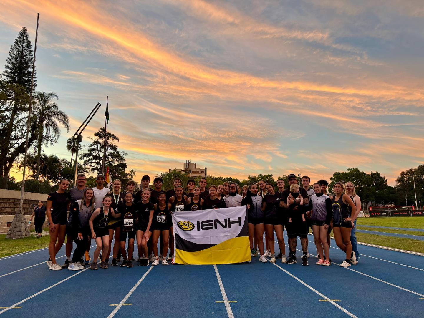Atletismo da IENH tem ótima atuação no Campeonato Estadual