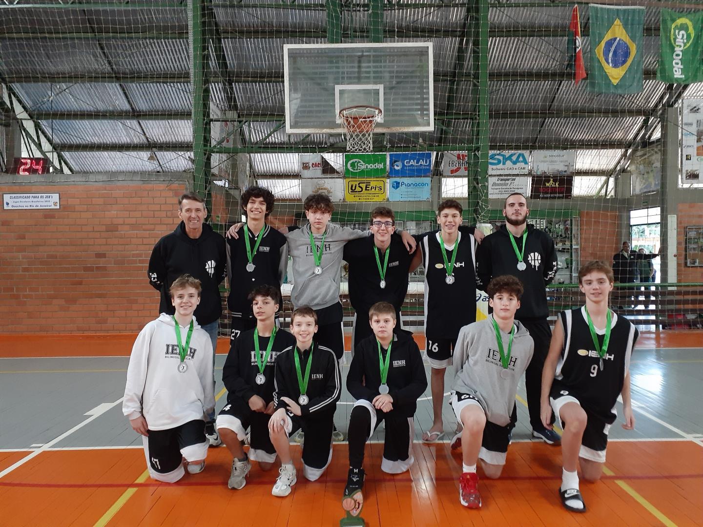 Basquete da IENH garante vaga na etapa final da ONASE