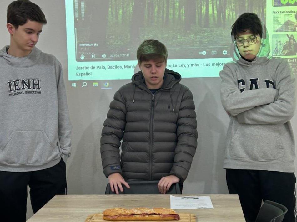 Concurso de Bocadillos anima as turmas do 1st grade da Unidade Fundação Evangélica