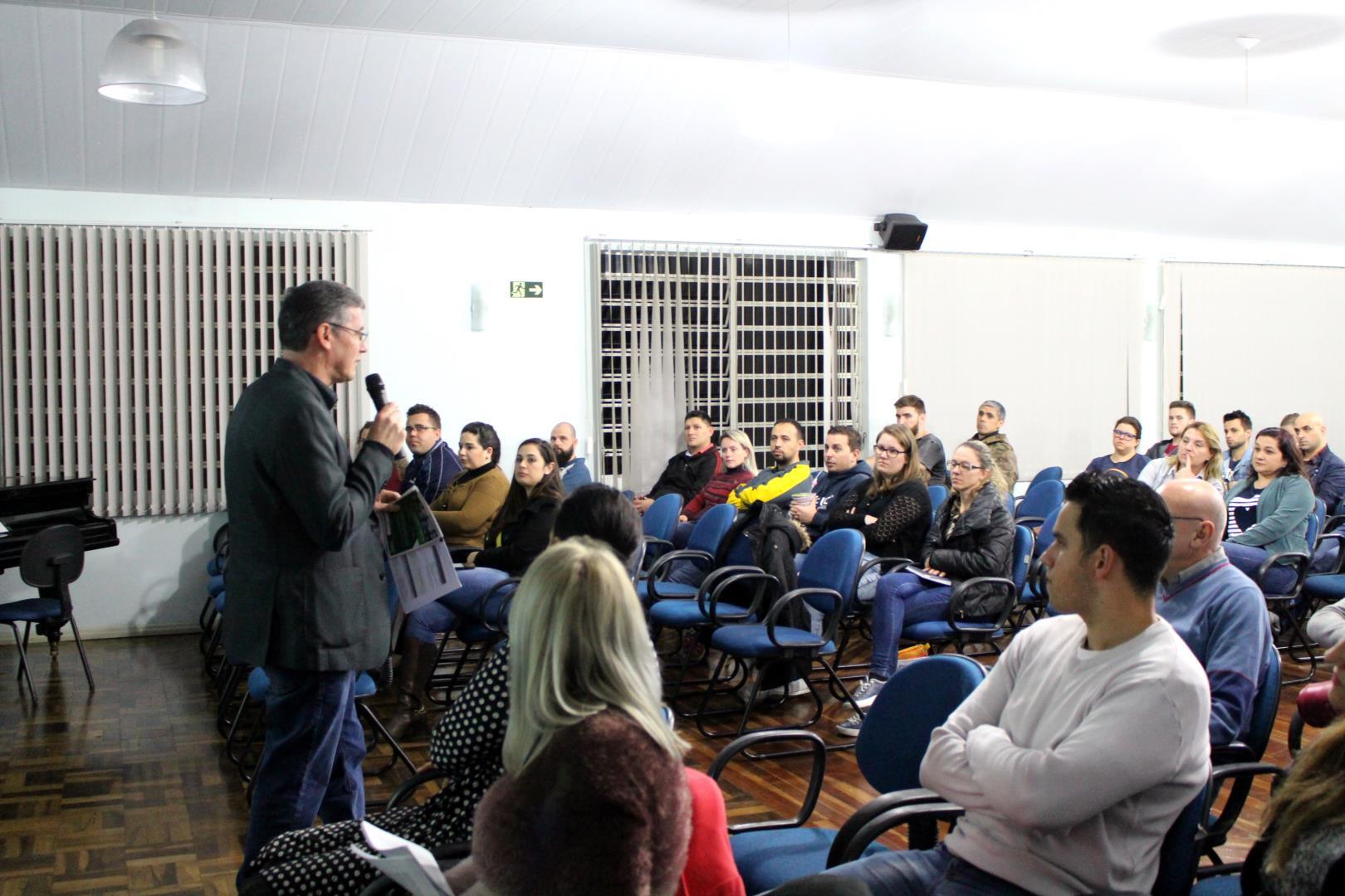 Conexão Negócios com palestras gratuitas para comemorar o Dia do Administrador