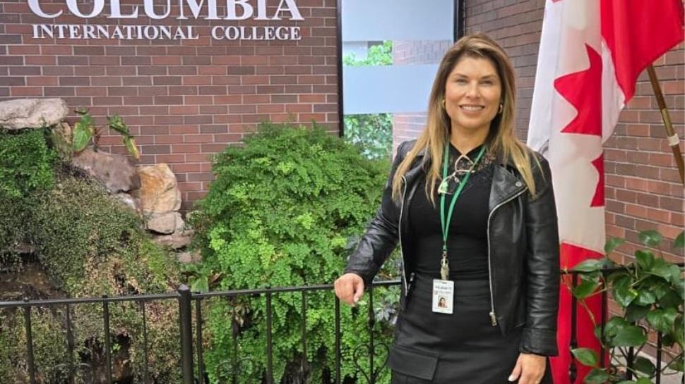 Coordenadora do Currículo Internacional Bilíngue da IENH participa de Missão Educacional no Canadá
