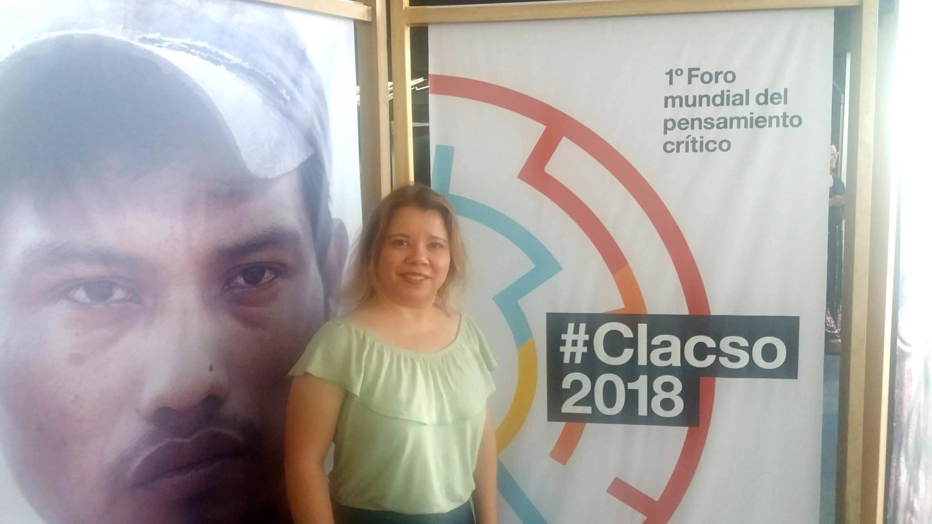 Coordenadora do Curso Técnico em Administração participa de evento latinoamericano