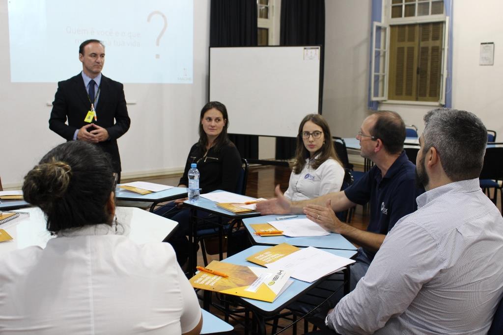 Curso sobre Coaching para líderes inicia na Faculdade IENH