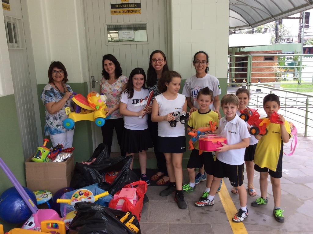 Dia da Criança com solidariedade e alegria no Oswaldo Cruz