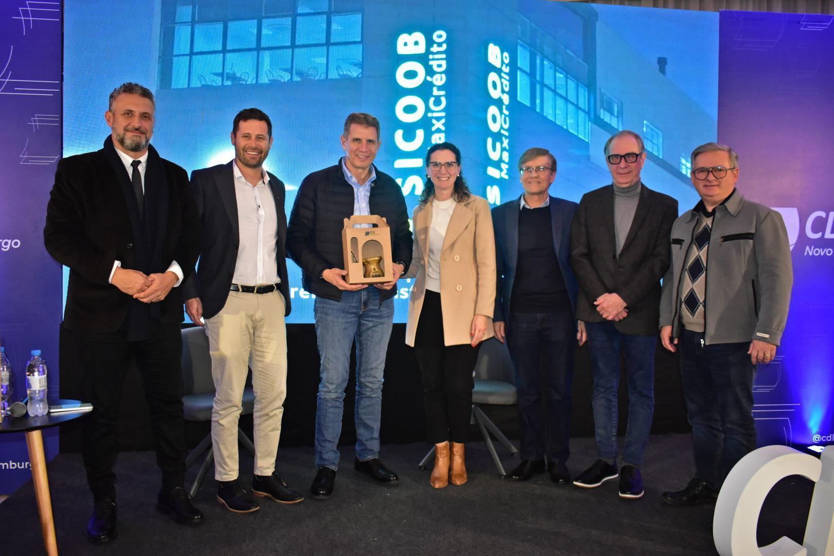 Diretor Geral da IENH participa do CDL Convida com o Secretário de Desenvolvimento do RS