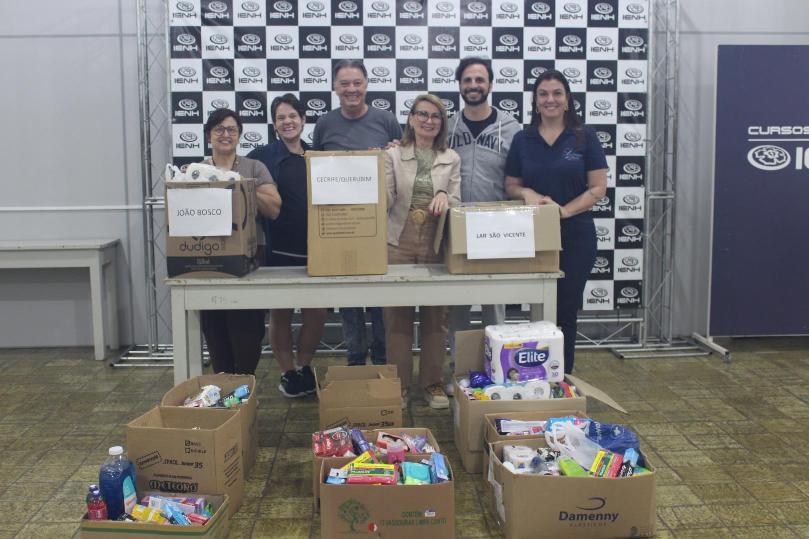 Doações arrecadadas na Mostra de Dança e Teatro da IENH são entregues a entidade parceiras