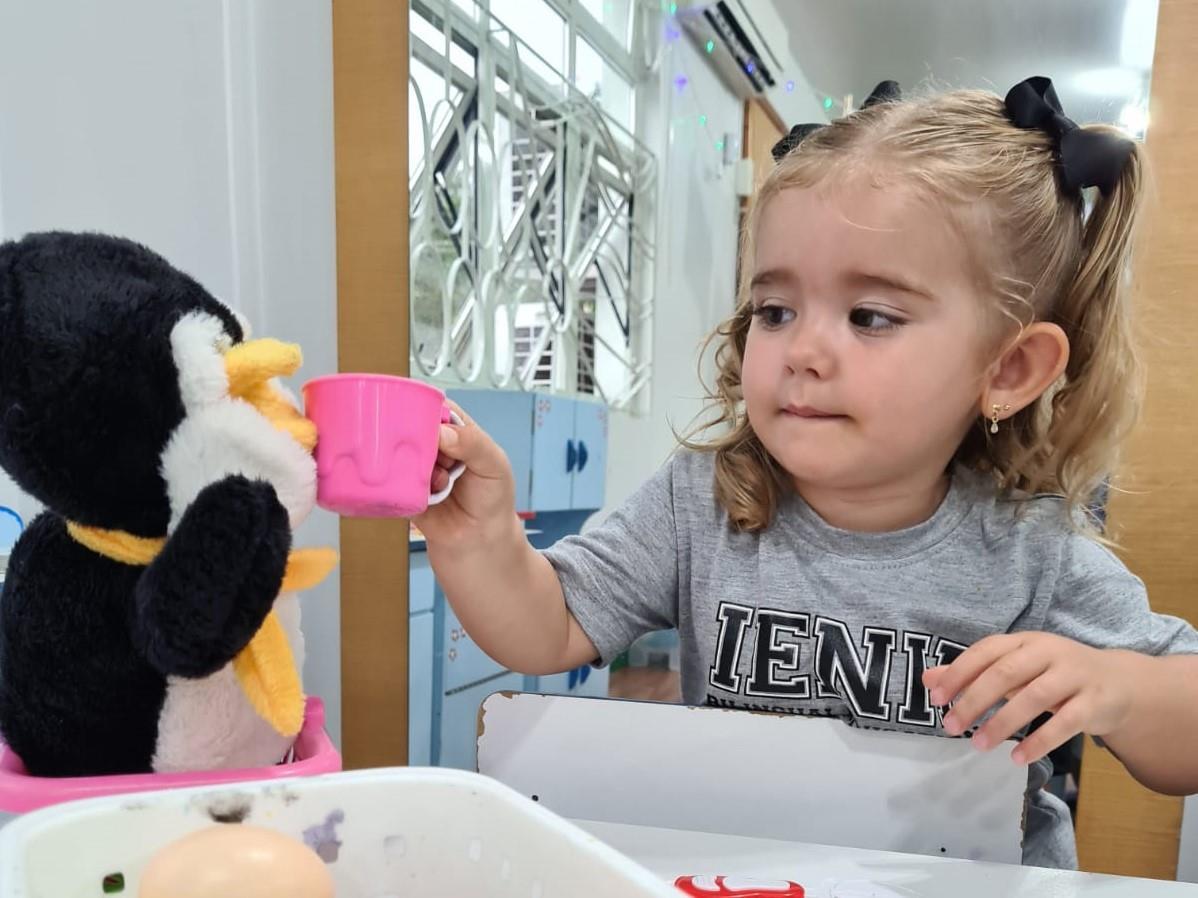 Educação Infantil da Unidade Pindorama tem vivências com o Billy, mascote do Currículo Bilíngue