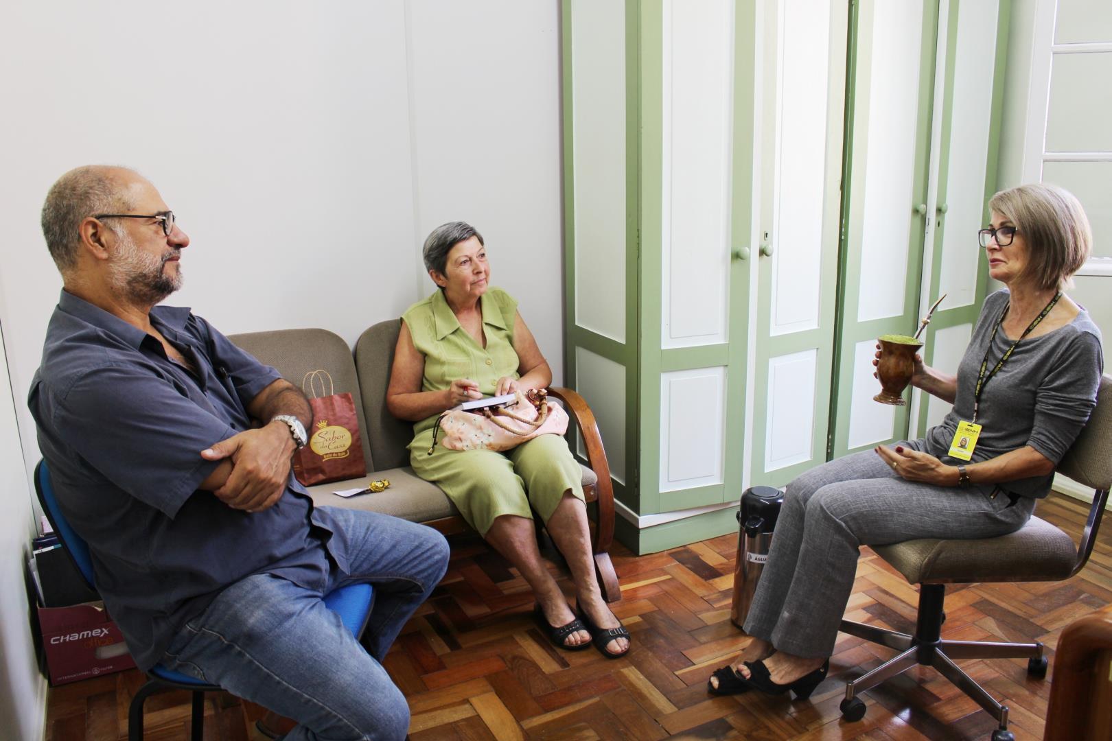 Equipe do Projeto Gota D’água discute ações ambientais na IENH