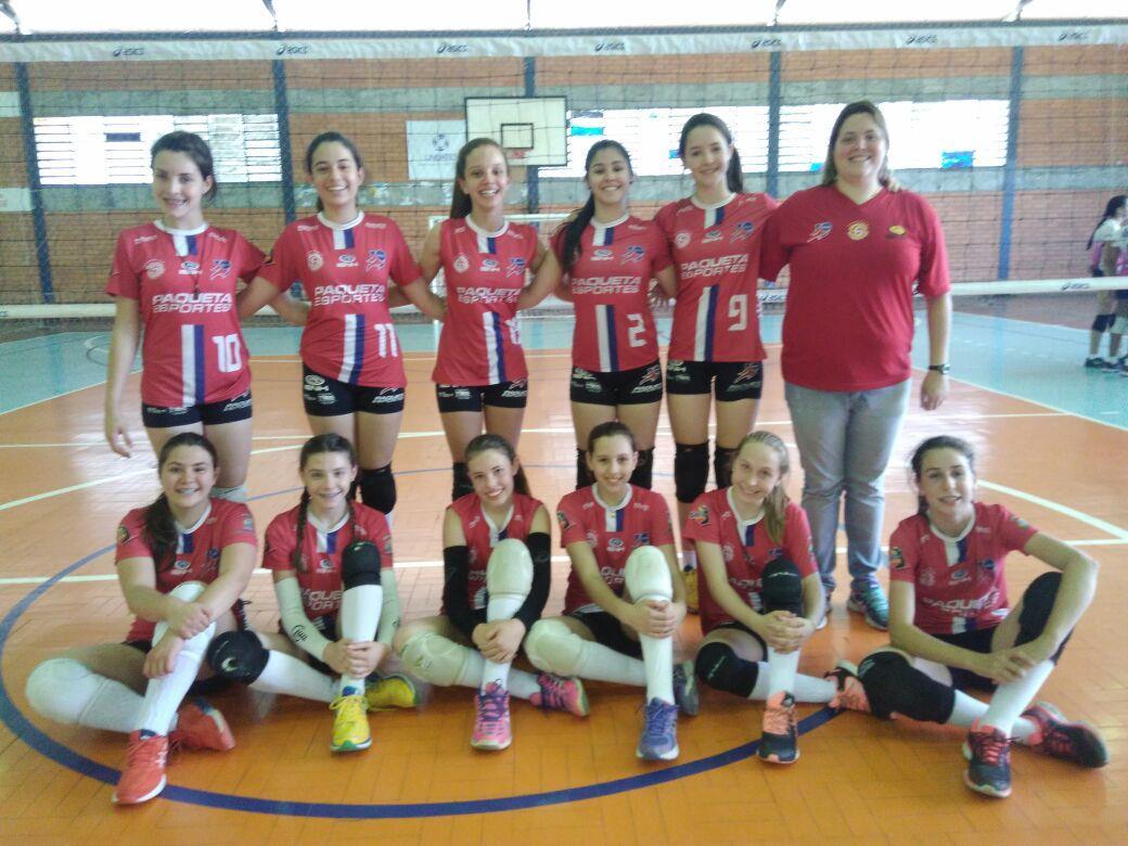 Equipe mirim de vôlei apoiada pela IENH se classifica para final da série prata do Estadual