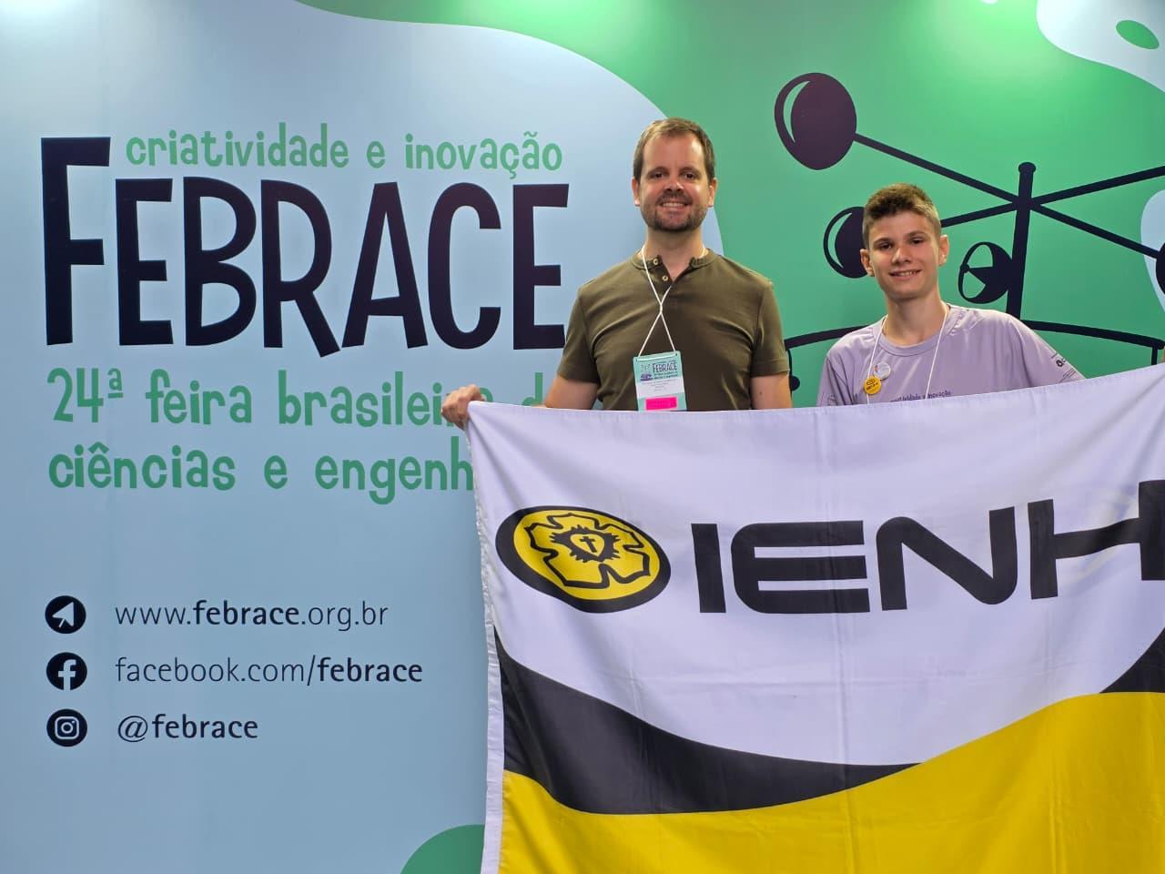 Estudante da IENH se destaca e conquista três prêmios na FEBRACE