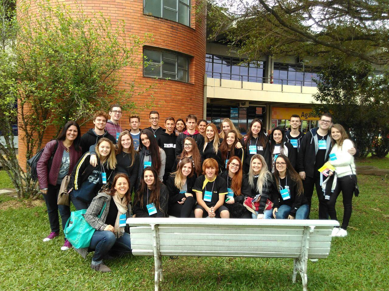 Estudantes da IENH participam do Unisinos Conecta