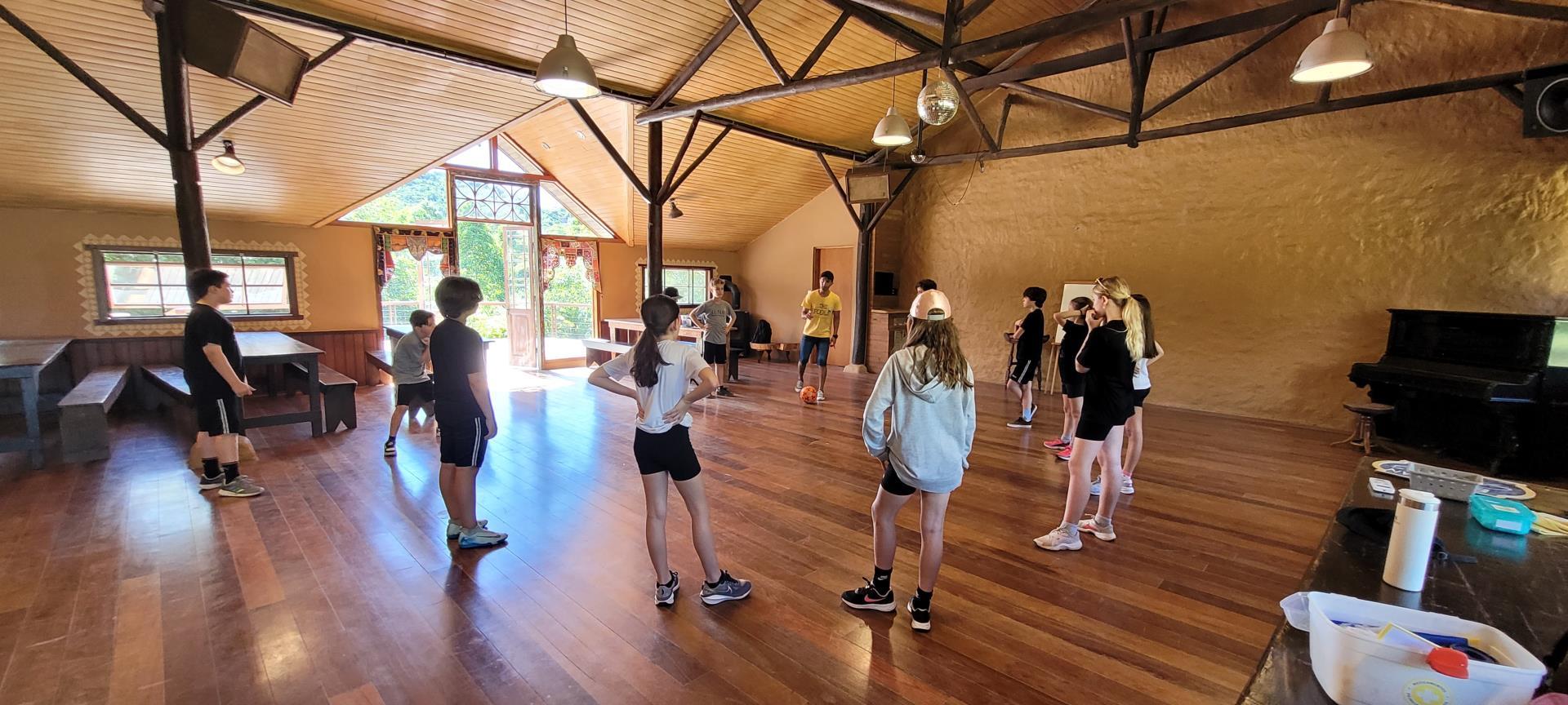 Estudantes do Year 5 da Unidade Pindorama participam da imersão English Experience