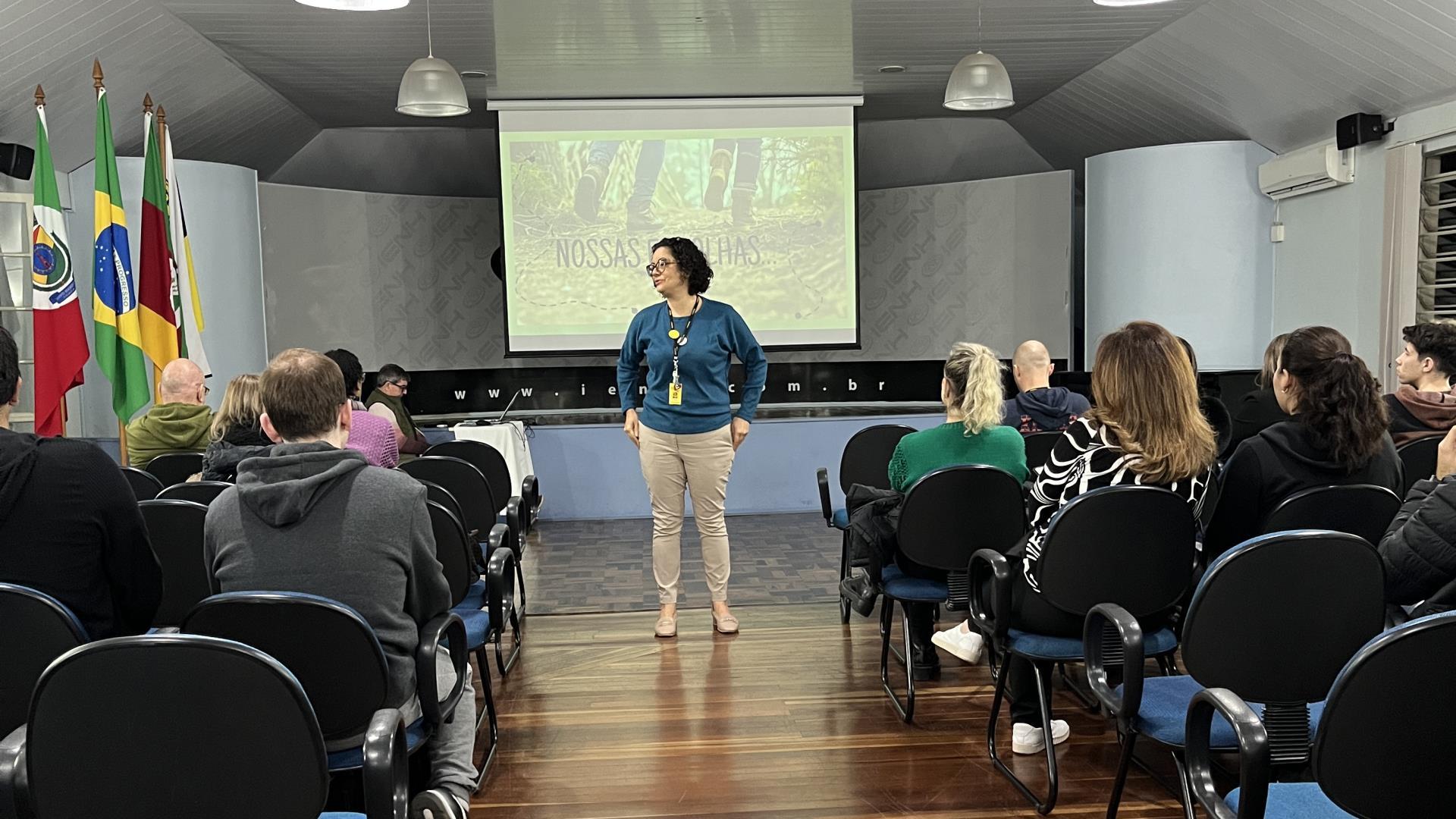 Estudantes dos Cursos Técnicos da IENH participam do Seminário de Prática Profissional 2024