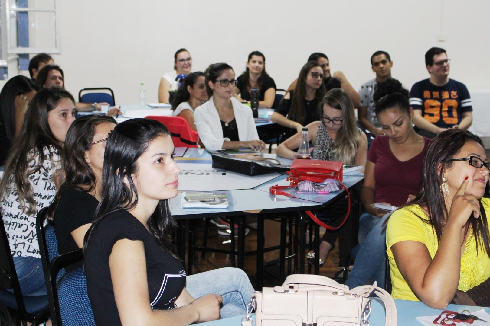 Evento gratuito sobre comunicação mercadológica ocorre na IENH