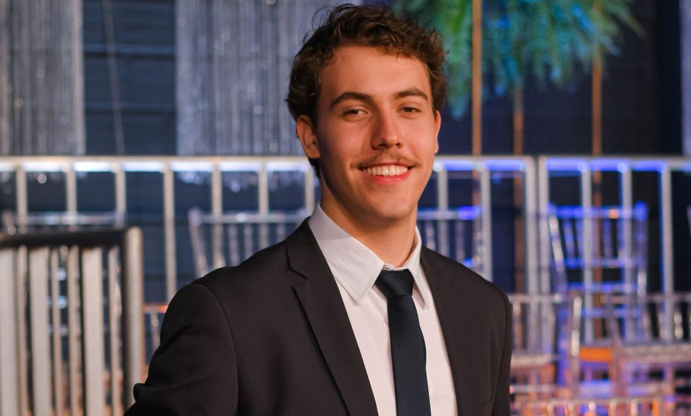 Ex-aluno da IENH cursa Administração Internacional na Erasmus University of Rotterdam