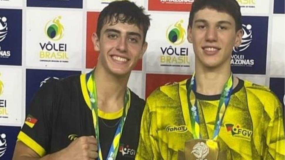 Ex-alunos e treinadora da IENH se destacam no Campeonato Brasileiro de Seleções de Vôlei Sub-18