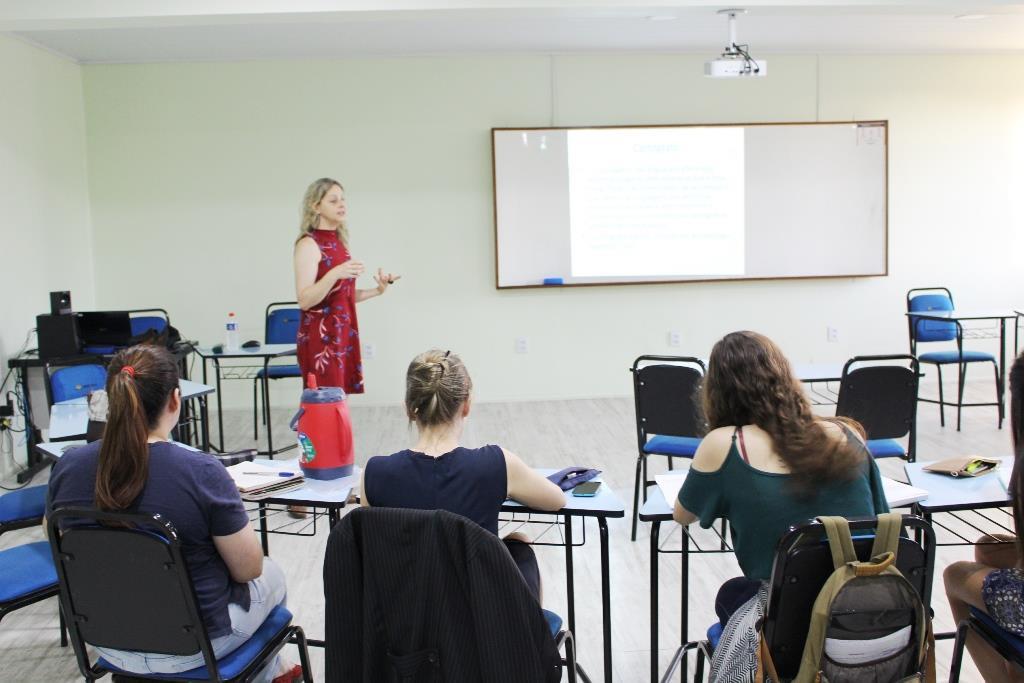 Faculdade IENH promove período de intensivos