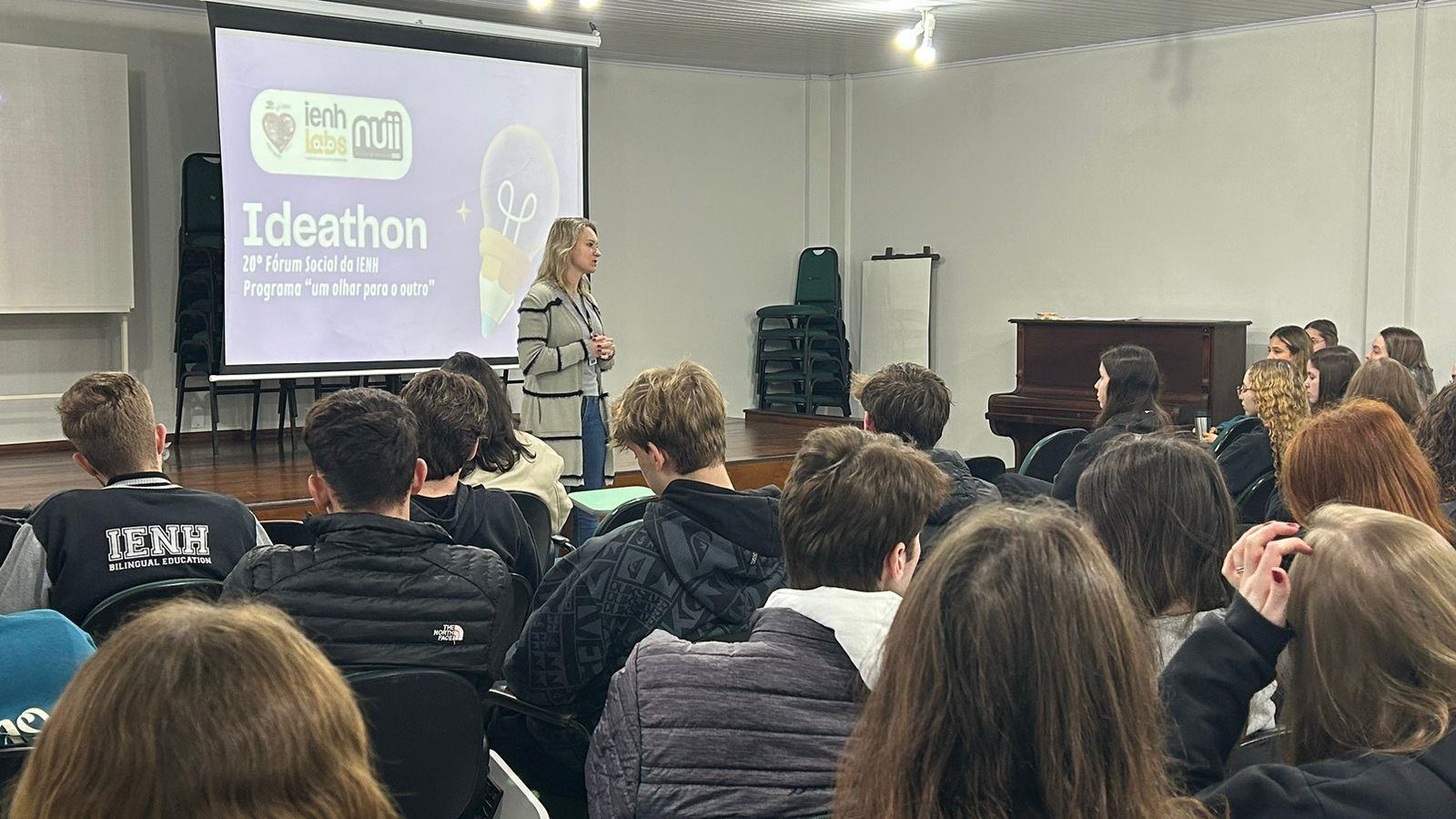 Fórum Social promove integração entre estudantes e organizações sociais