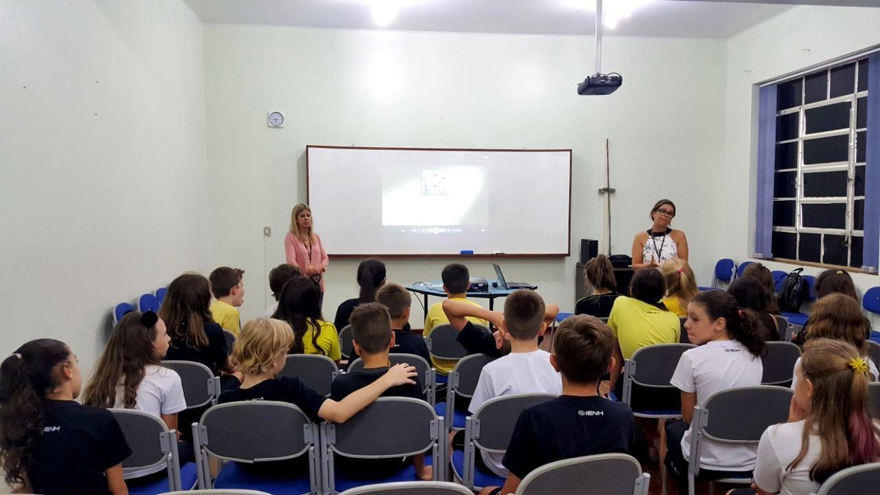 Habilidades socioemocionais na aula de boas-vindas da Unidade Pindorama