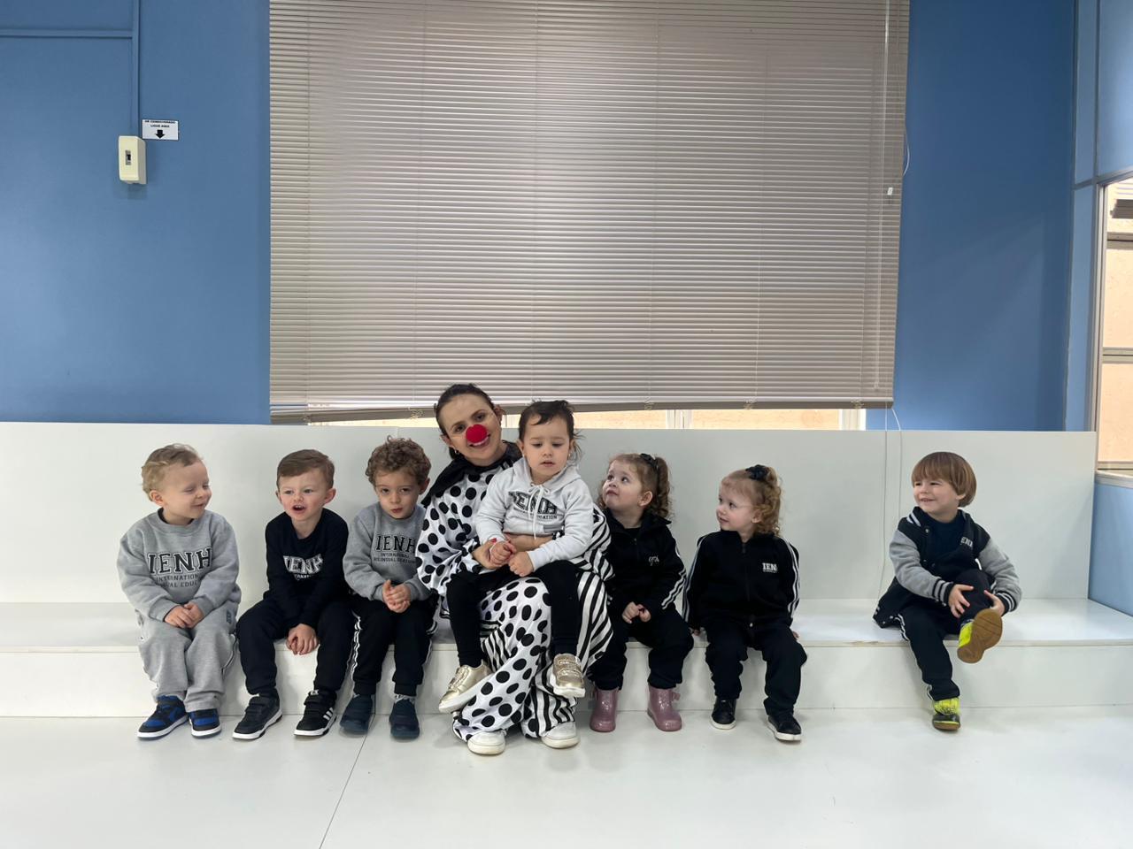 Hora do Conto encanta crianças com teatro e literatura na Biblioteca da Unidade Pindorama