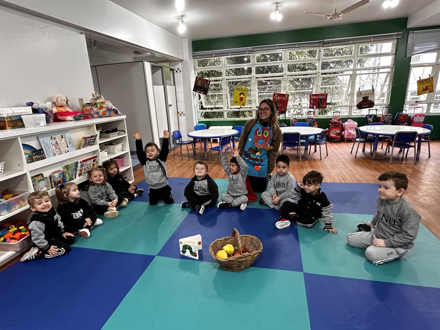 Hora do conto encanta crianças da Unidade Pindorama no retorno às aulas