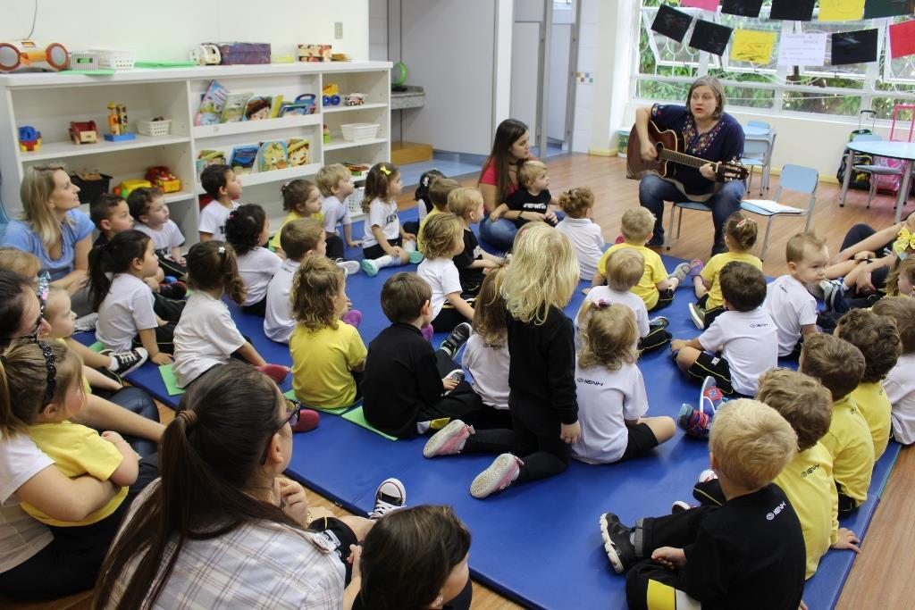 Hora do conto sobre os 500 anos da Reforma Luterana na Educação Infantil