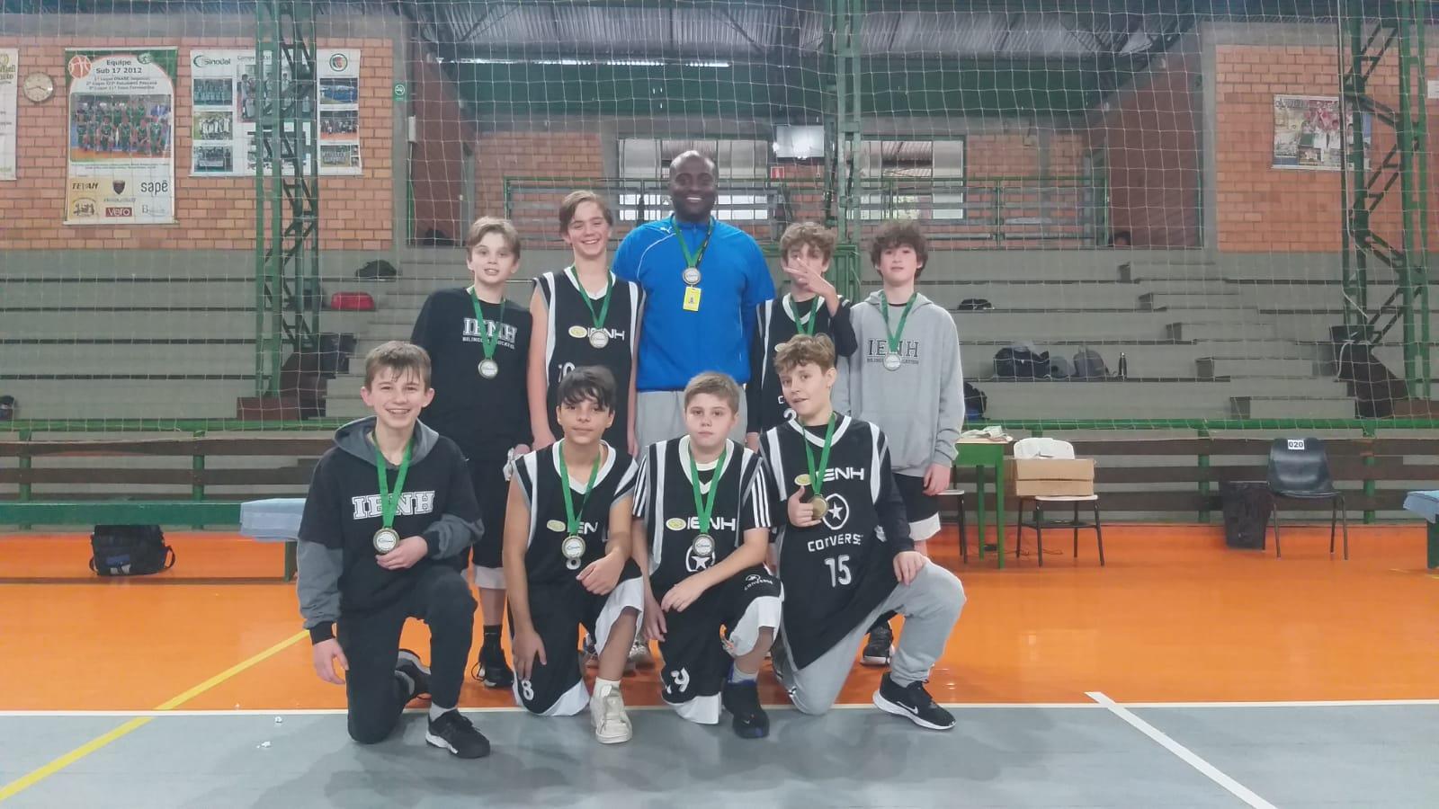 IENH conquista o bronze no Torneio Meridional de Basquete mirim