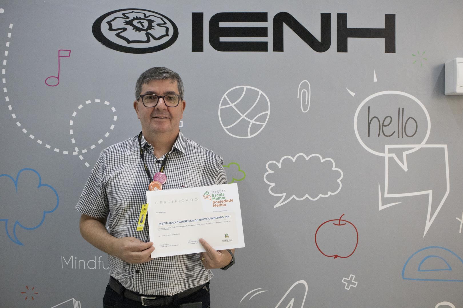 IENH é certificada como parceira com Programa Escola Melhor, Sociedade Melhor