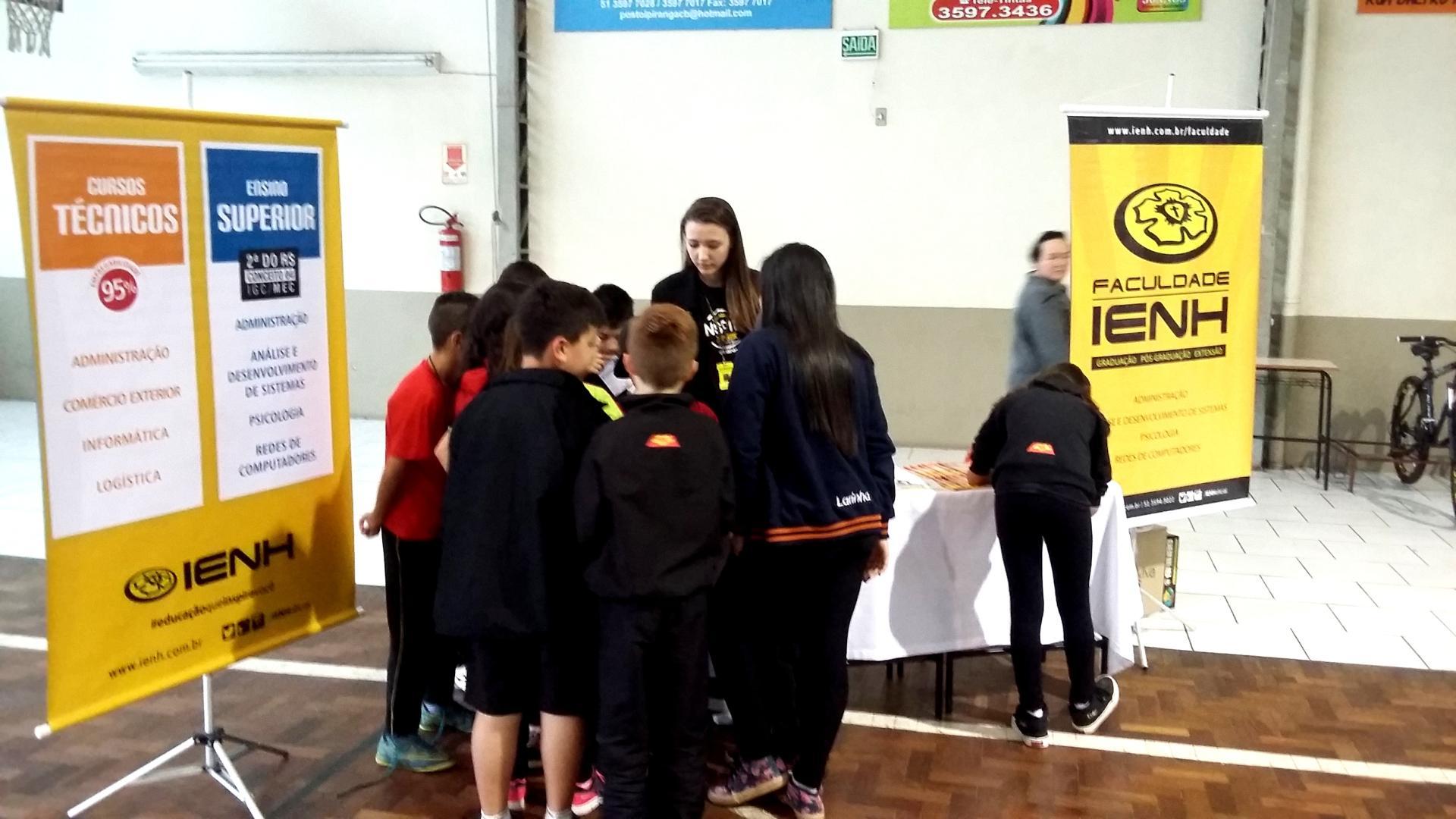 IENH participa da Feira de Projetos do Colégio Tiradentes