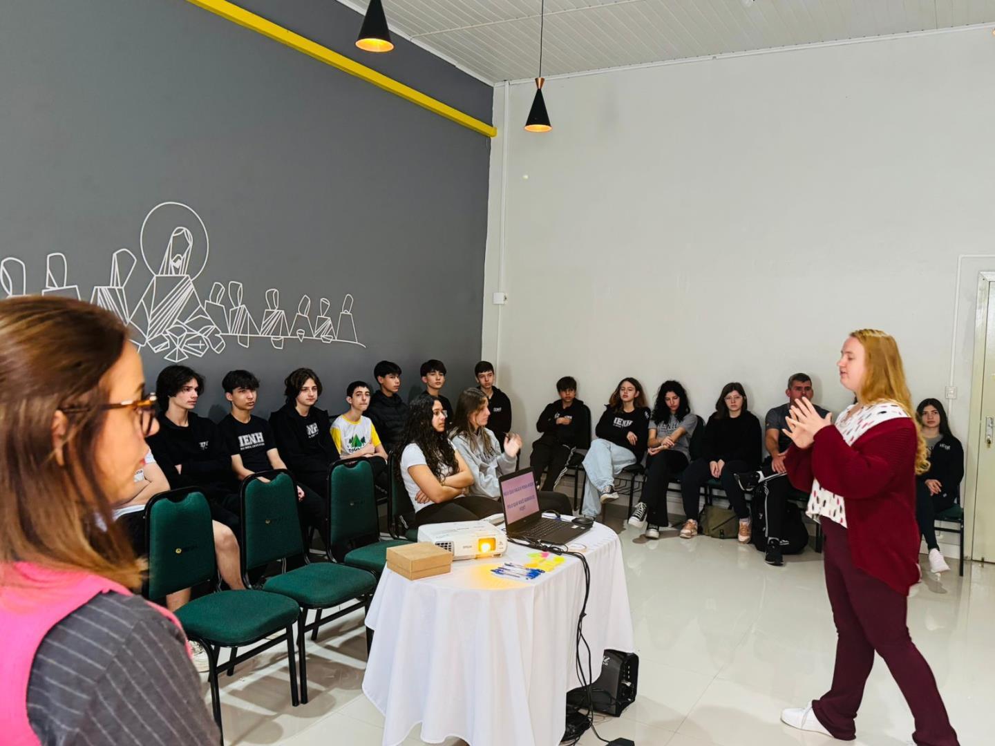 IENH promove diversas ações em alusão ao Setembro Amarelo