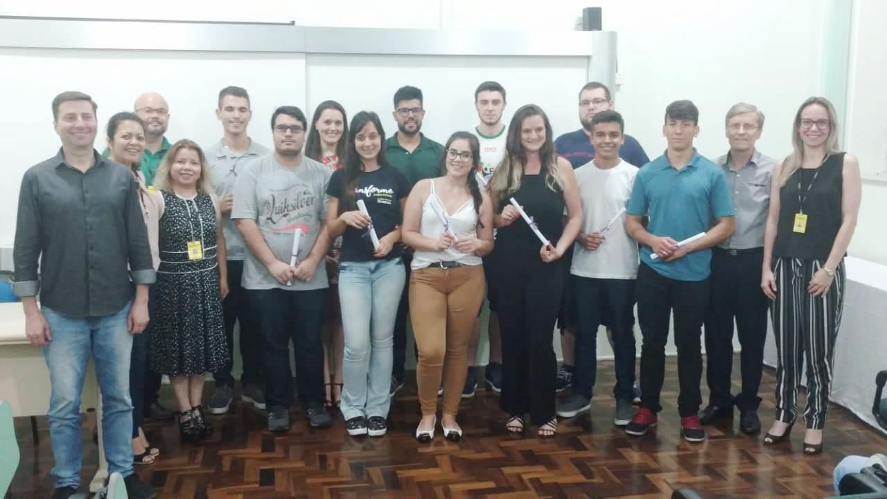 IENH realiza formatura dos Cursos Técnicos e do Ensino Superior