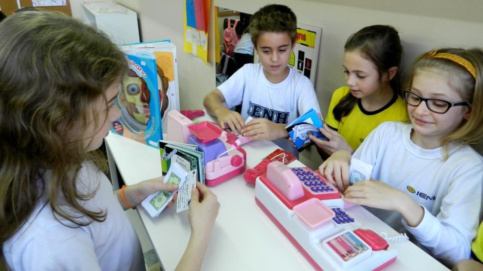 Livraria na sala de aula para praticar a Língua Inglesa