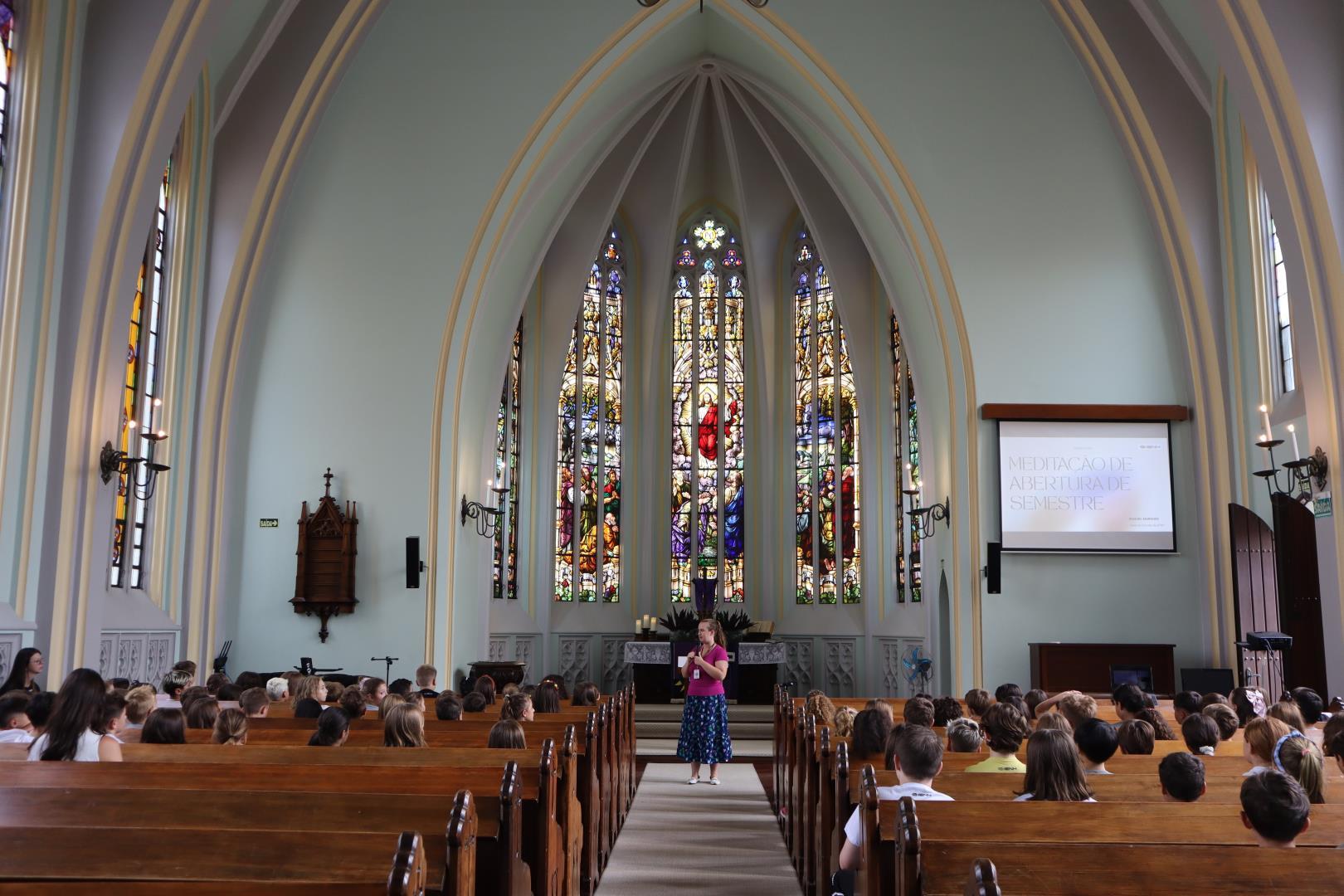 Meditações marcam o início do ano letivo nas Unidades Pindorama e Oswaldo Cruz