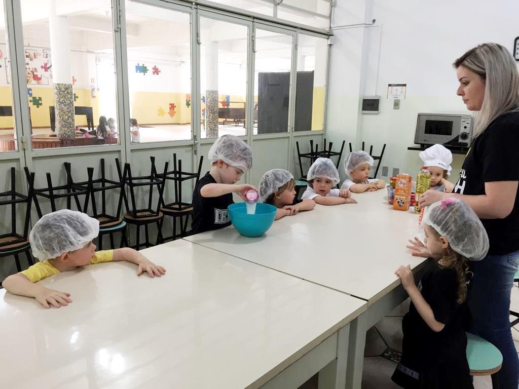 Nível 2A prepara receitas especiais nas aulas de culinária