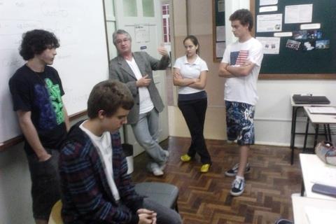 Estudantes participam do Programa Miniempresa