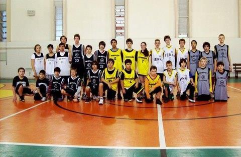 Fundação Evangélica promove Acampadentro de Basquete