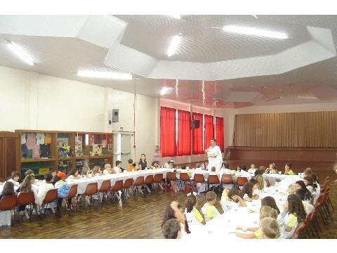 Alunos da IENH encenam a Santa Ceia