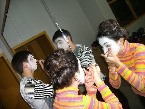 Grupo de Teatro Não Temos Nome Ainda participa de Show da Companhia Traste