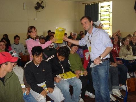 Alunos de Escola Estadual assistem palestra sobre Empregabilidade