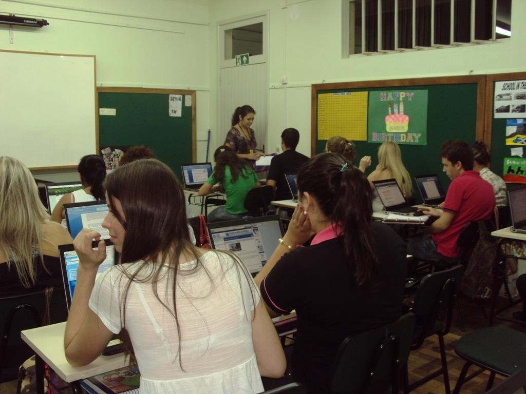 Aquisição de Laboratório Móvel de Informática na Unidade Oswaldo Cruz