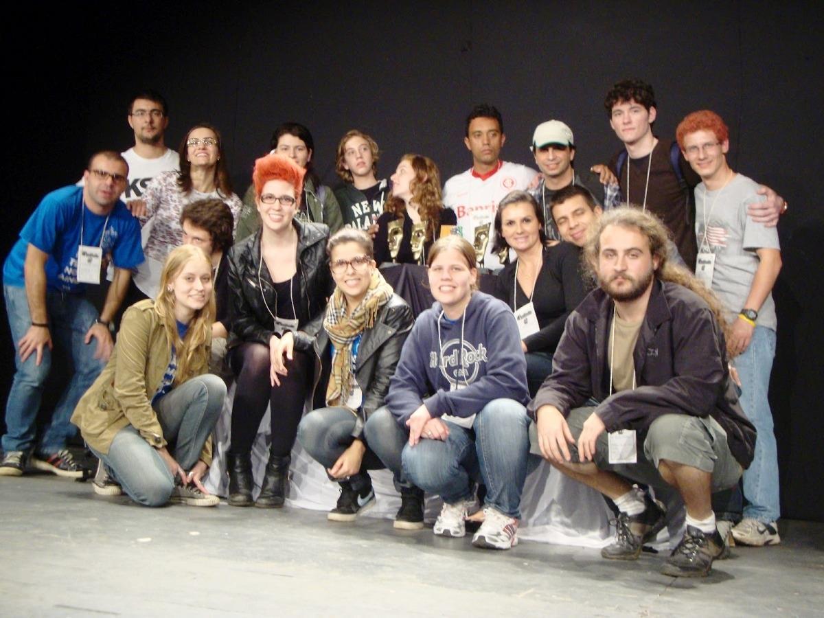 Grupo de teatro "Não temos nome ainda" conquista prêmios no Festivale