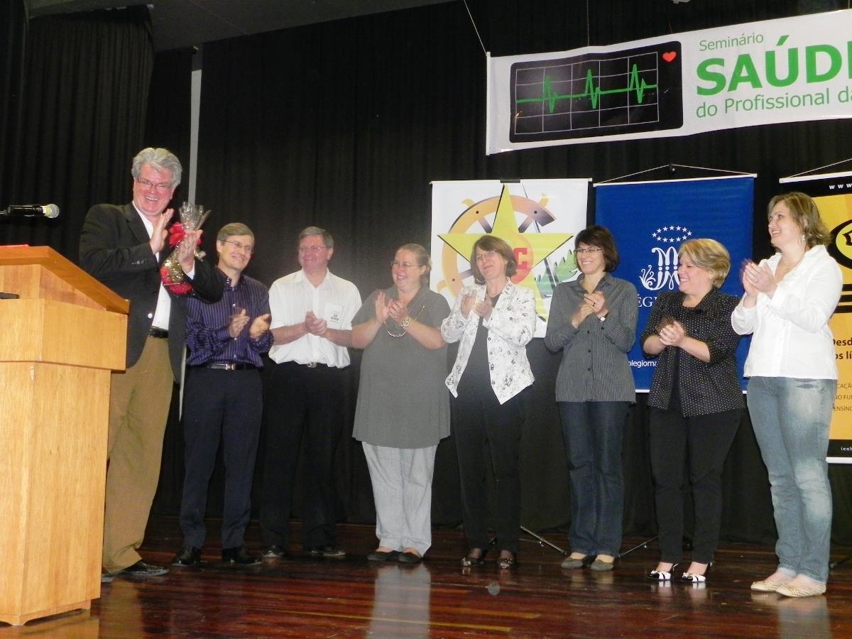 IENH participa de Seminário sobre a Saúde do Profissional de Educação