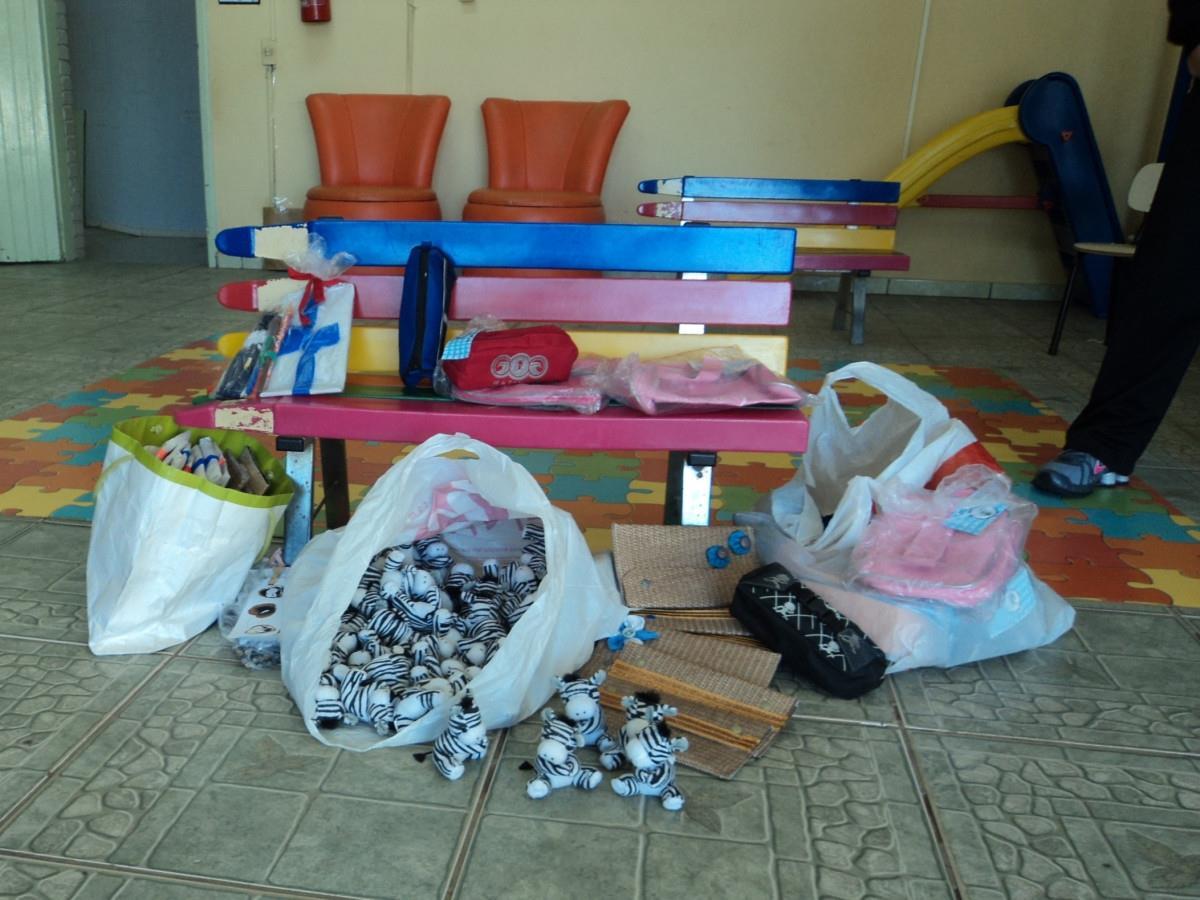 IENH realiza doação de materiais para a EMEI Cinderela