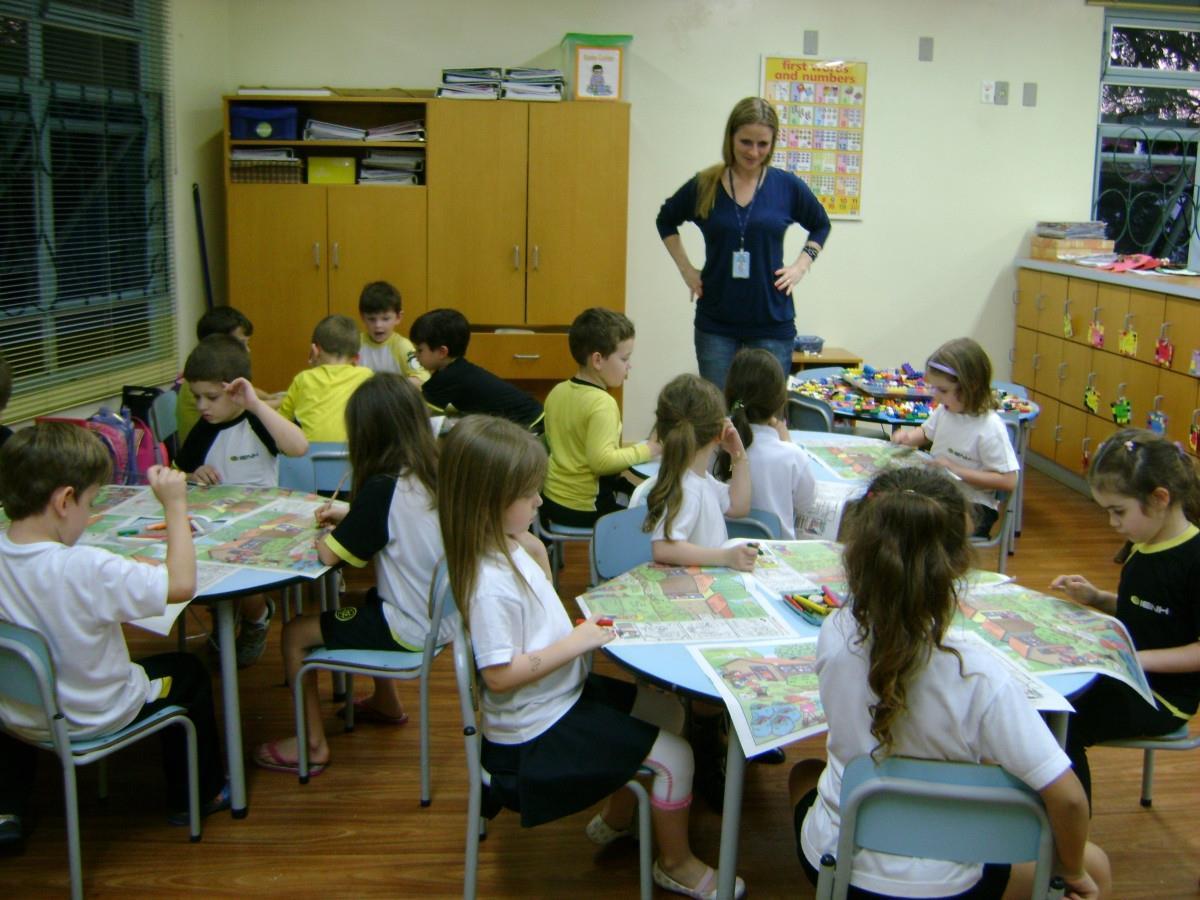 Alunos do Nível 5B da Educação Infantil recebem Jornalista do Jornal NH