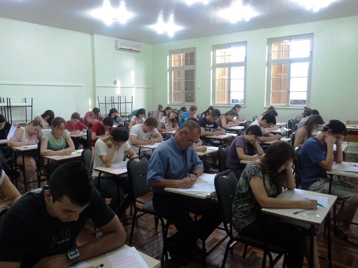 Prova de Bolsas de Estudos para os Cursos Técnicos da IENH