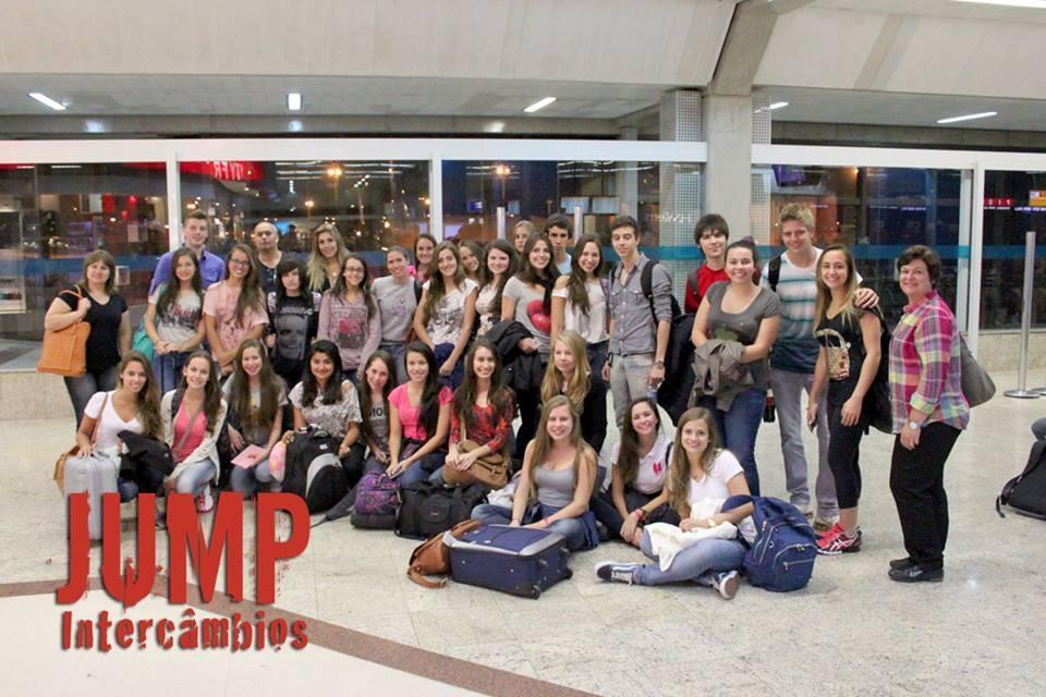 Estudantes da IENH realizam intercâmbio para a Europa