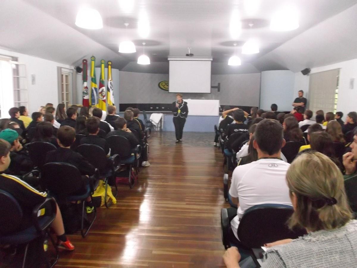 Fundação Evangélica recebeu alunos das Unidades Pindorama e Oswaldo Cruz durante o Pinwaldo