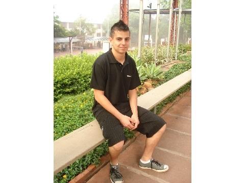 Estudante da IENH participa de convenção de malabaristas